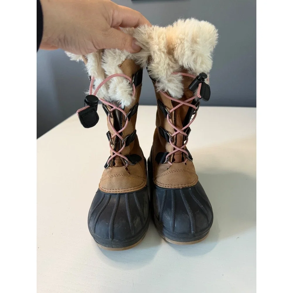 Cat & Jack Kids Tan Brown Faux Fur Trim Winter Duck Snow Boots Size 13 Toddler